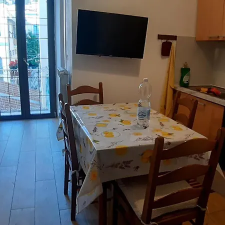 Apartamento Chez Sabrine - Via Fiume 112 *