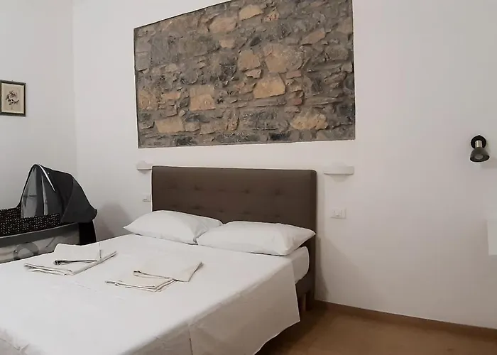 Chez Sabrine - Via Fiume 112 La Spezia